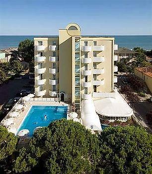Salus Smart & Chic Hotel Lido di Jesolo Buitenkant foto
