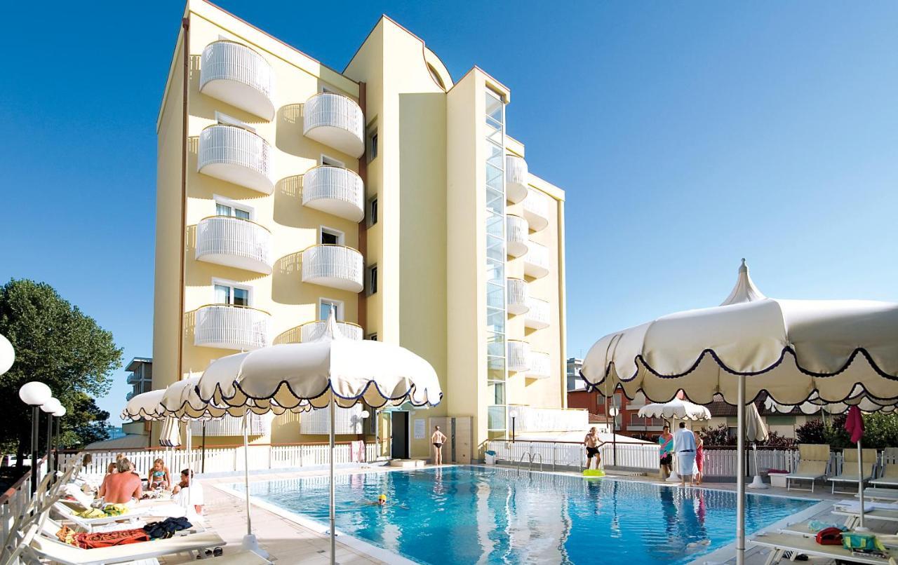 Salus Smart & Chic Hotel Lido di Jesolo Buitenkant foto