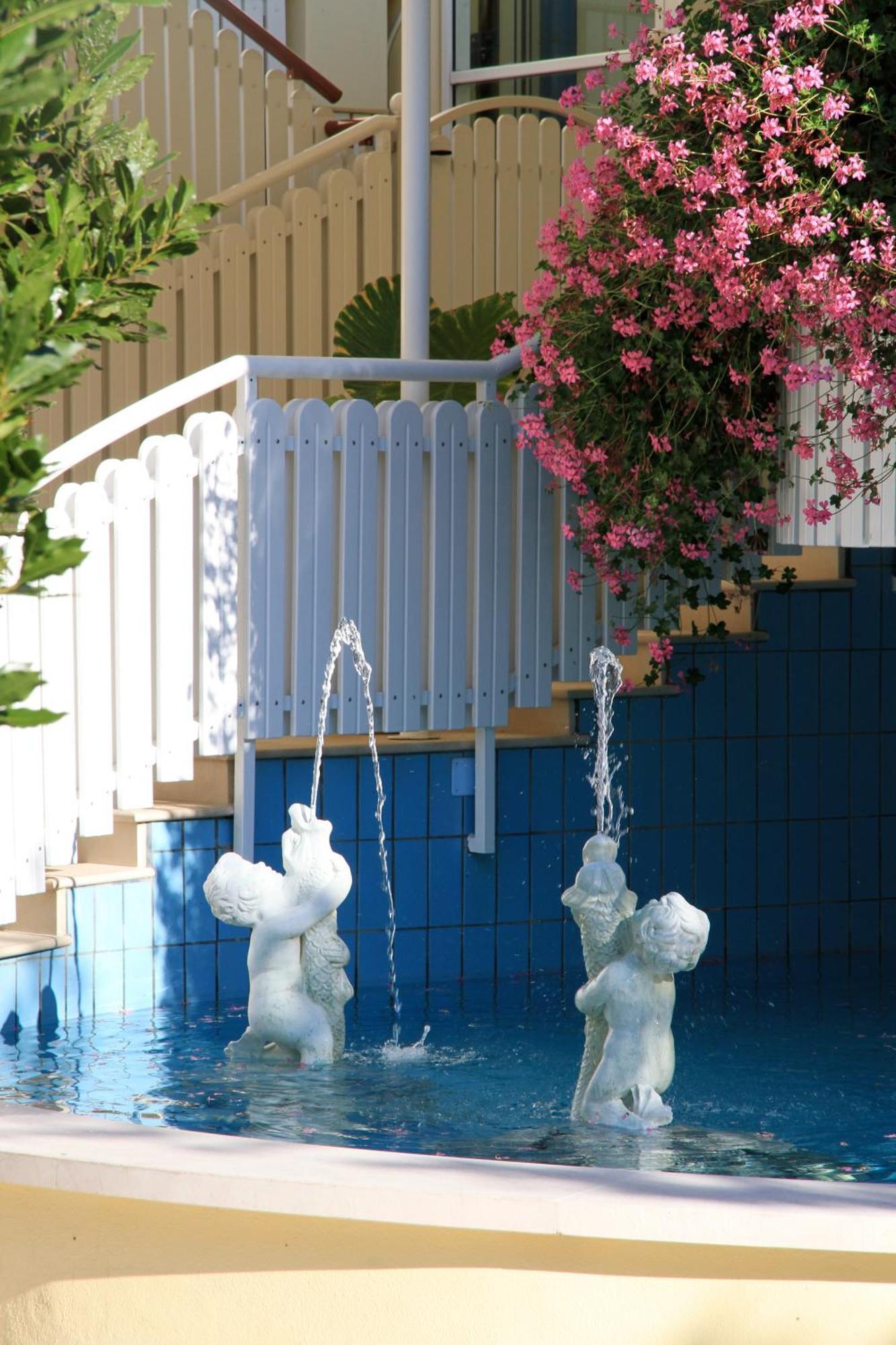 Salus Smart & Chic Hotel Lido di Jesolo Buitenkant foto