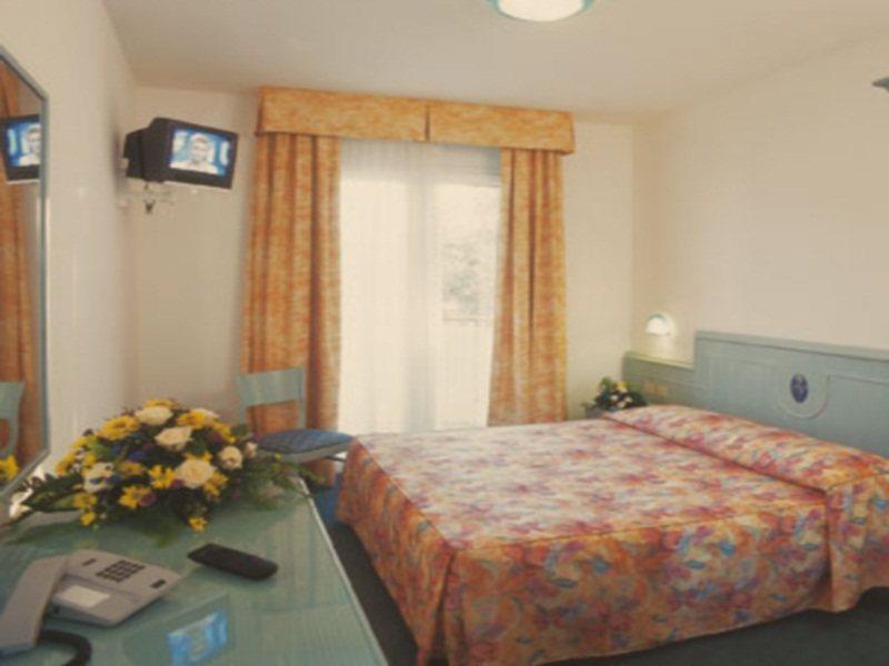 Salus Smart & Chic Hotel Lido di Jesolo Buitenkant foto