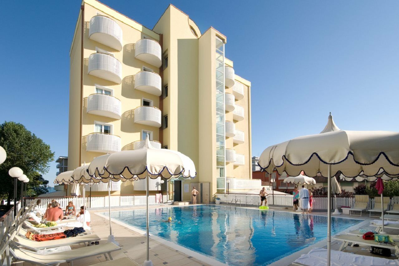 Salus Smart & Chic Hotel Lido di Jesolo Buitenkant foto