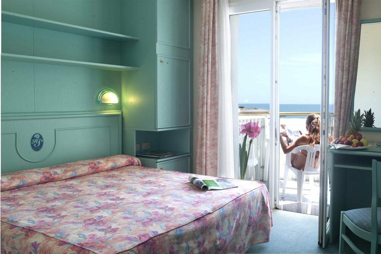 Salus Smart & Chic Hotel Lido di Jesolo Buitenkant foto